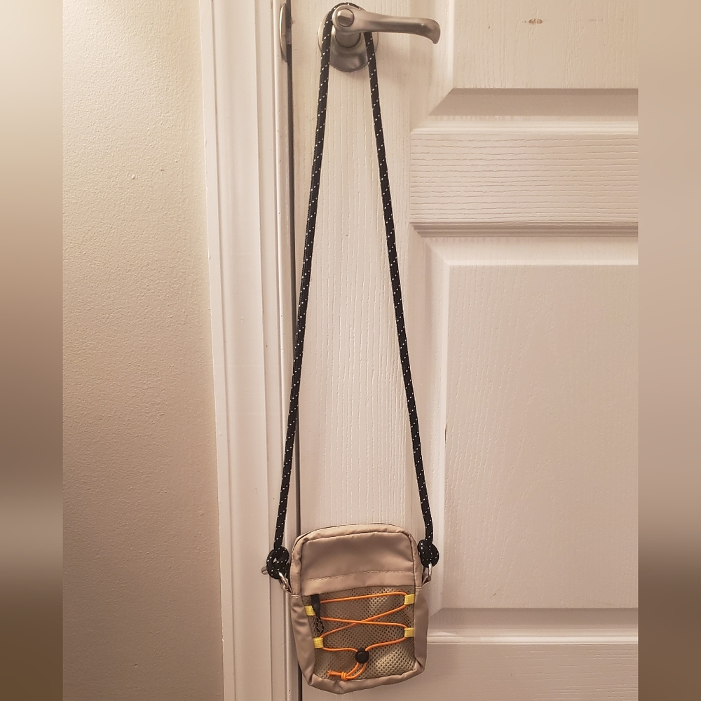 Unisex Crossover Body Bag